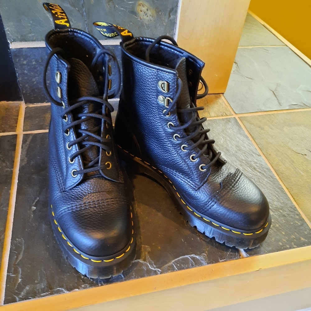 Dr. Marten Black Leather Lace-Up Boots